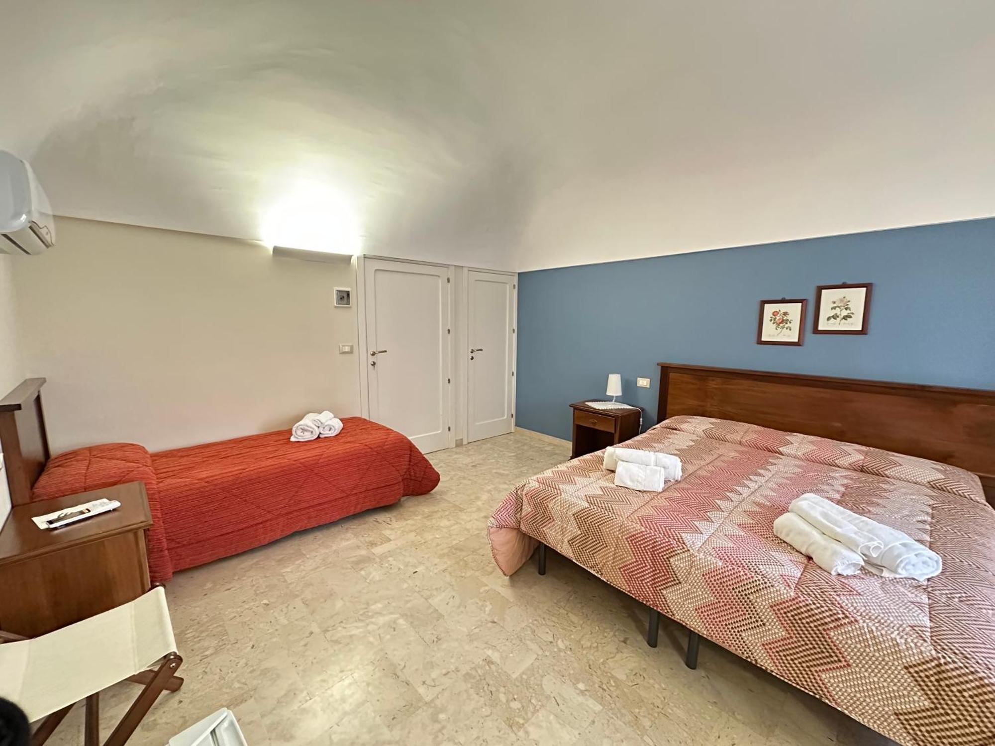 Historic B&B Apartments Home 끼아라몬떼굴피 외부 사진